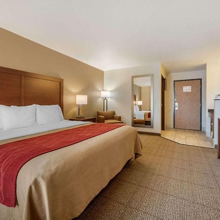 Comfort Inn Limon Bagian luar foto