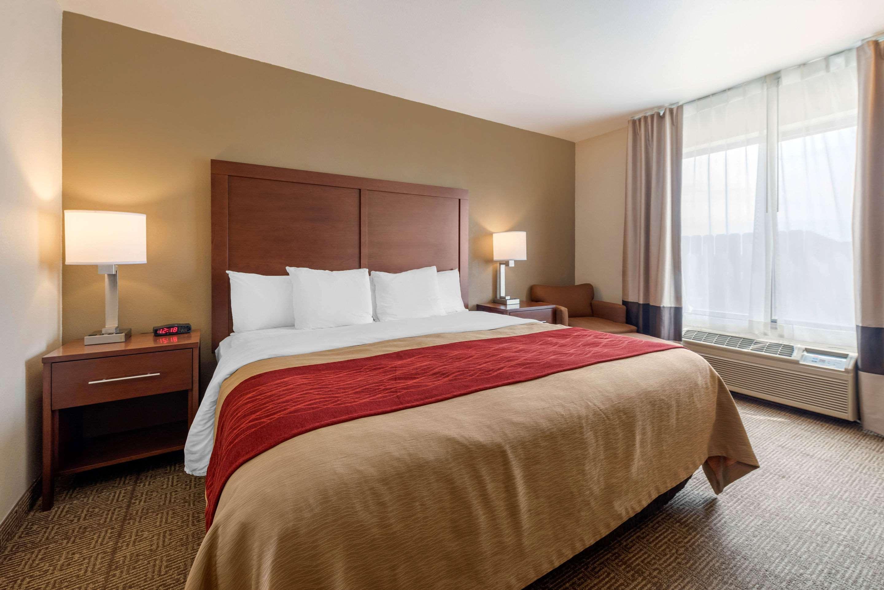 Comfort Inn Limon Bagian luar foto