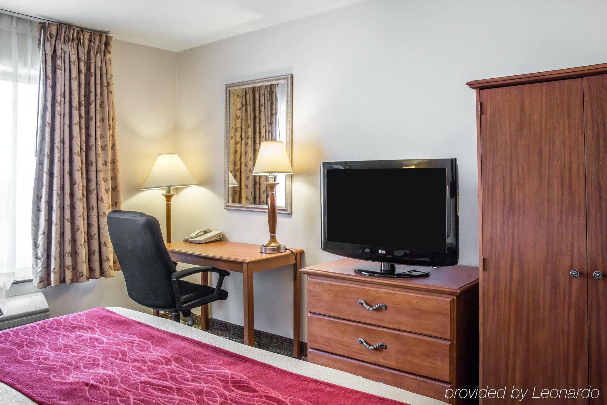 Comfort Inn Limon Bagian luar foto