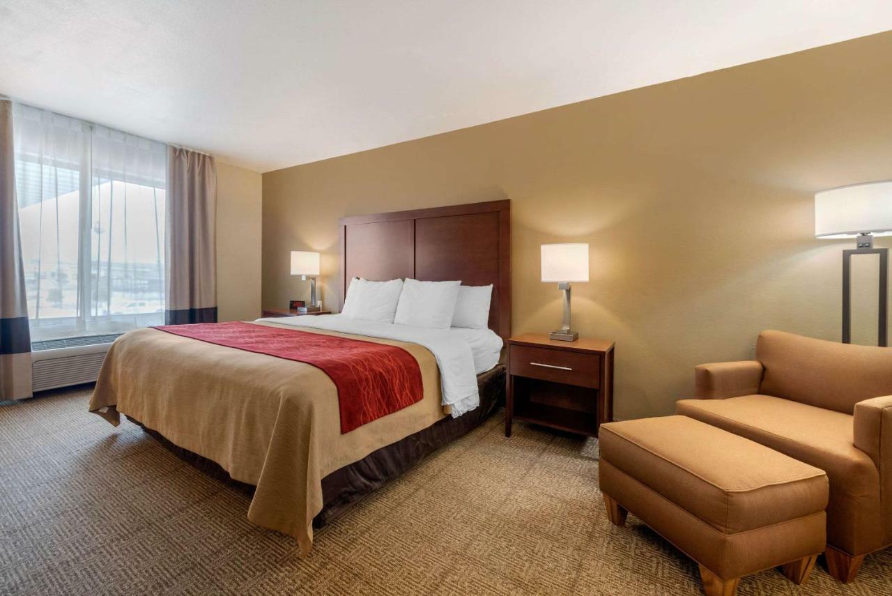 Comfort Inn Limon Bagian luar foto